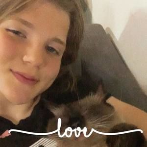 Meet your Posher, Megan